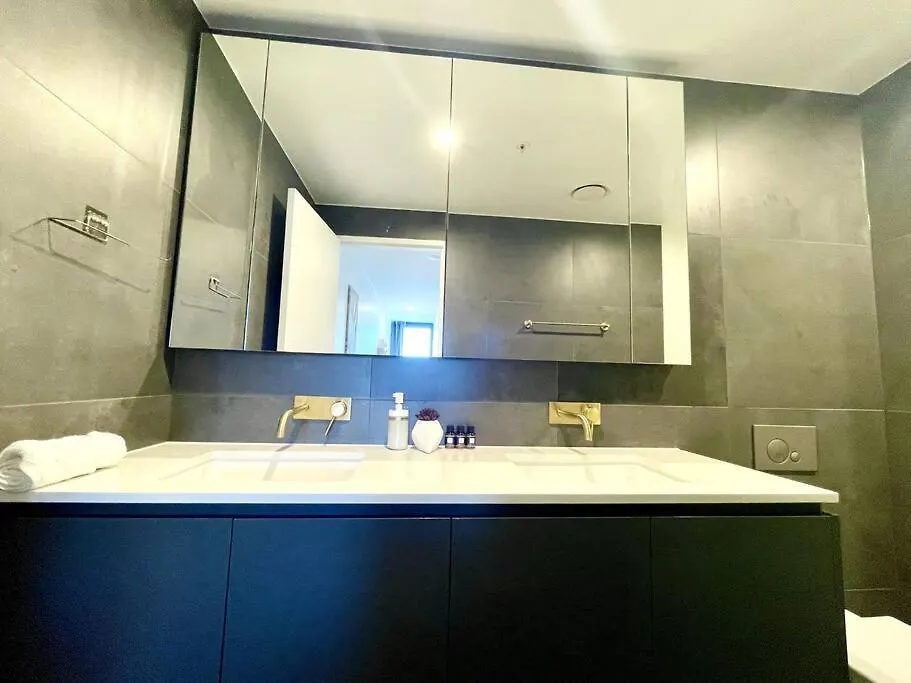 3 Brs Topfloor View@Heart Of Canberra Free Parking 0*,  Australia